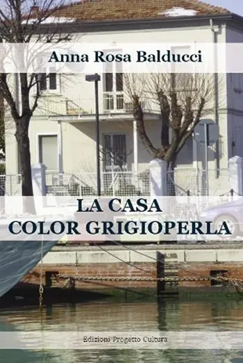 La casa color grigioperla Op = Op